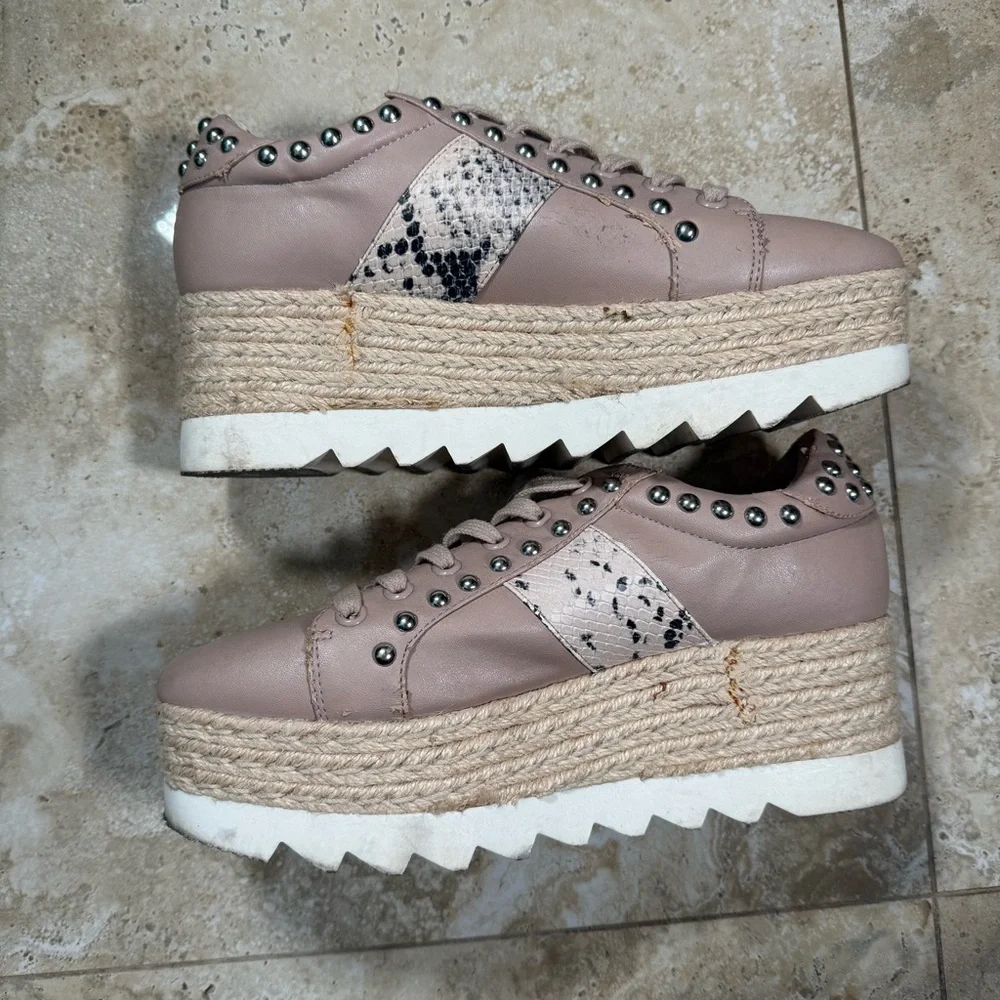 Steve Madden Studded Platform Espadrille Sneakers Women Size 8 Pink Snake Print